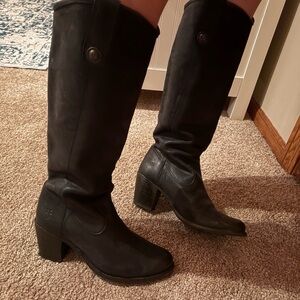 frye black boots size 7